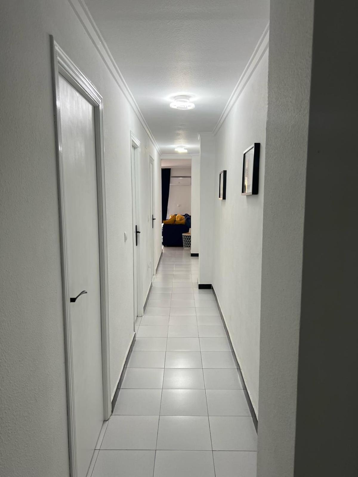 Kiara Apartament - With Garage Torrevieja Exterior photo